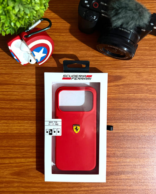 Scuderia Ferrari Silicon Back Case in Rosso Red packaging