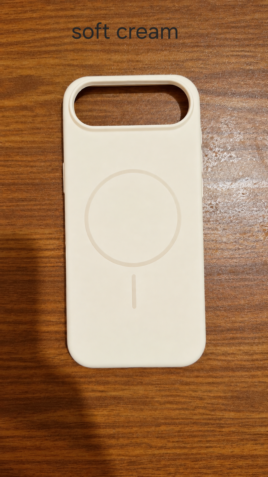 Silicon case with magsafe