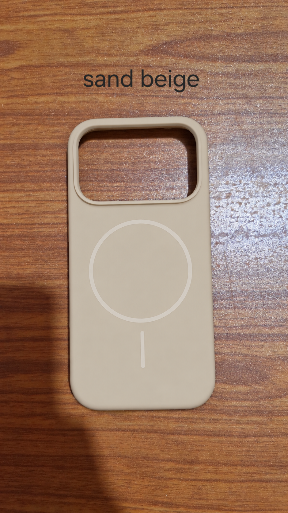 Silicon case with magsafe